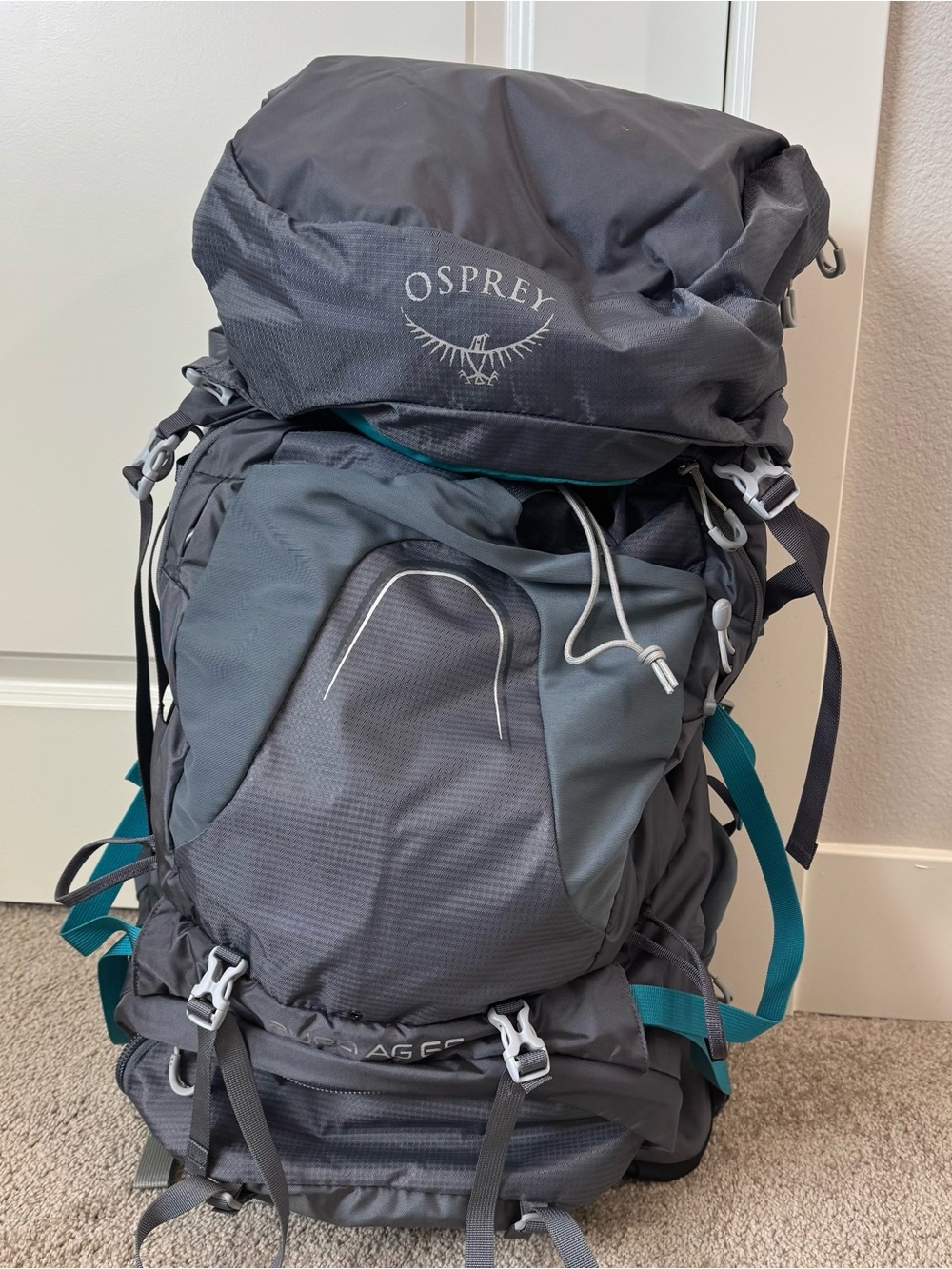 OSPREY Aurora AG 65 S/M Women’s Hiking Backpack